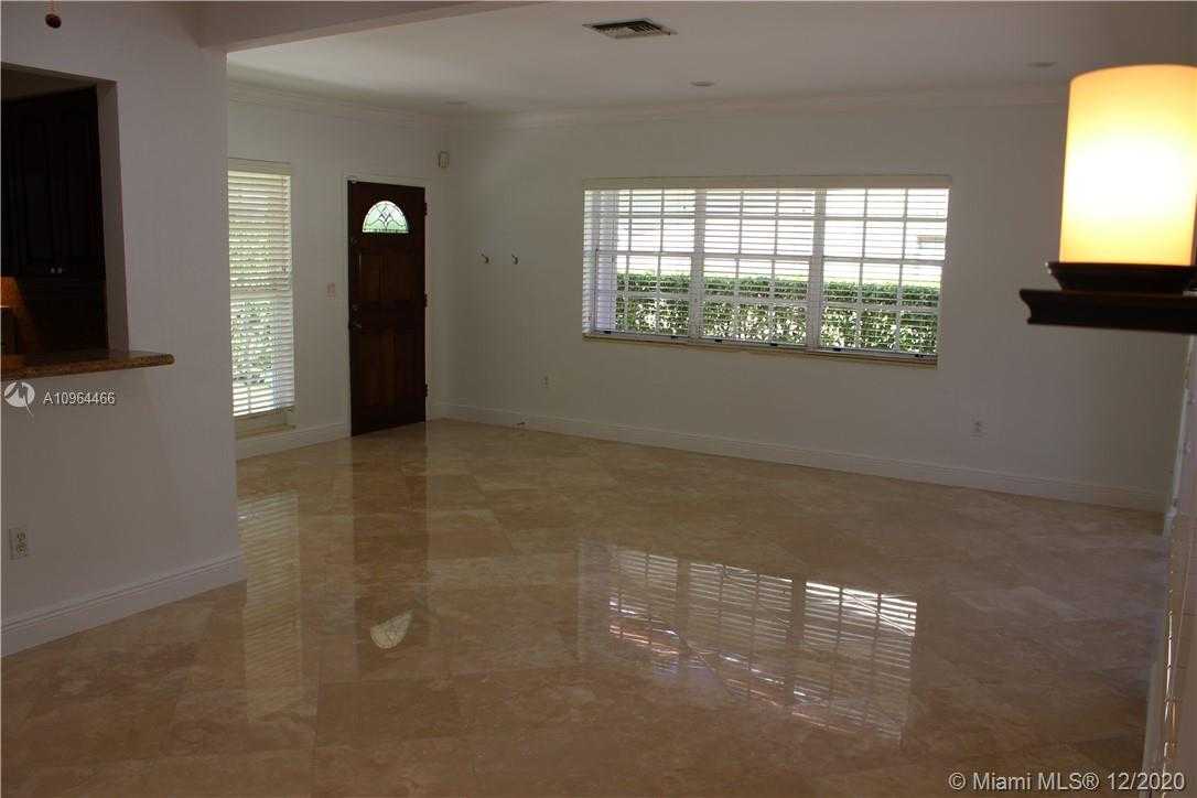 Small Image of 418 SAVONA AVE, Coral Gables Number 3