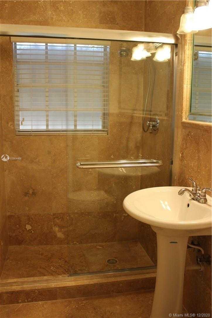 Small Image of 418 SAVONA AVE, Coral Gables Number 7