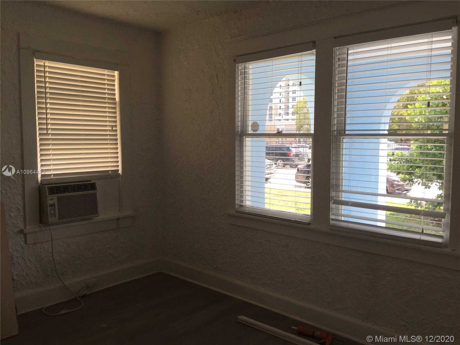 Small Image of 1849 TAYLOR ST #1849, Hollywood Number 5