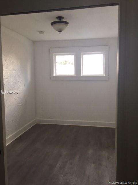 Small Image of 1849 TAYLOR ST #1849, Hollywood Number 9