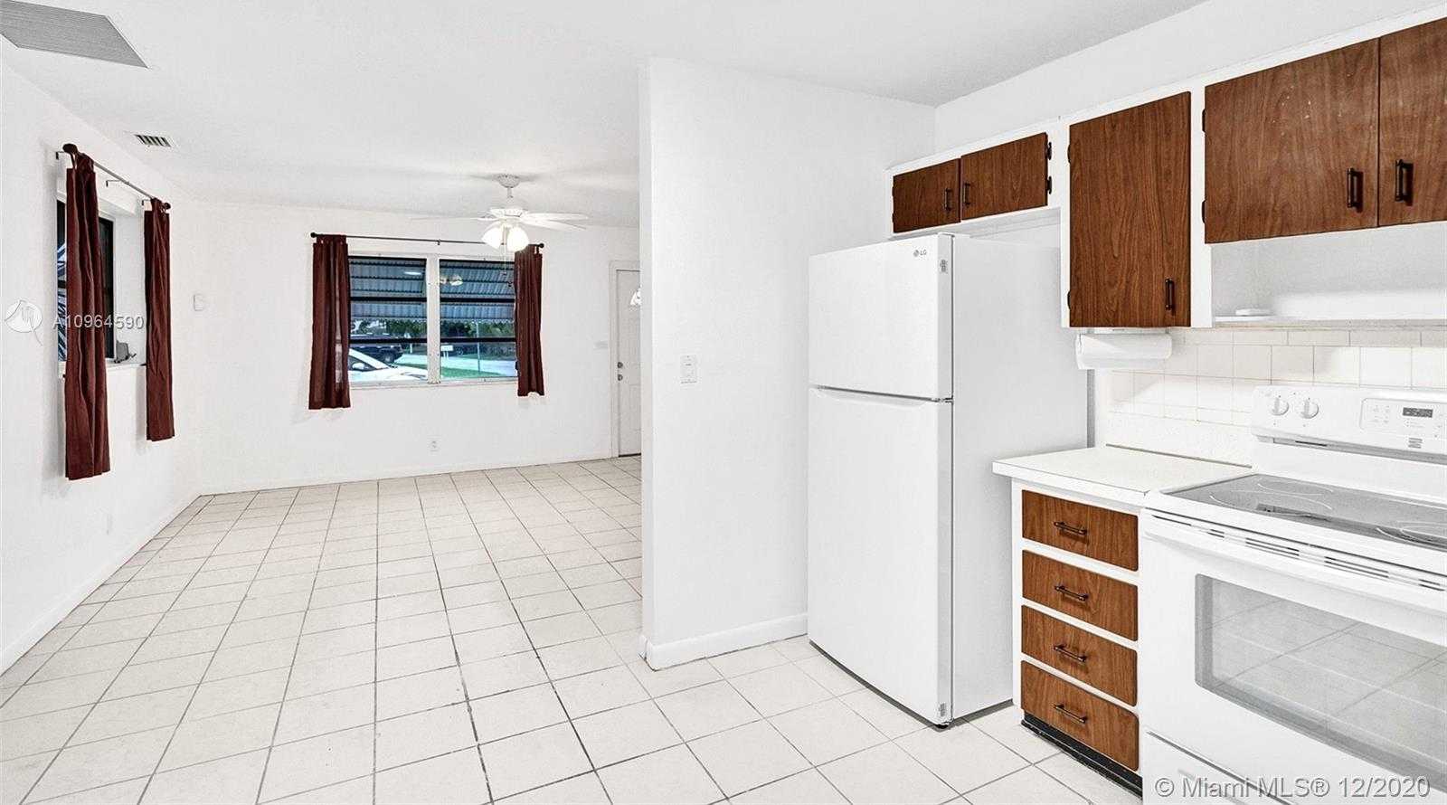 Small Image of 1902 NORTH WEST 45TH CT, Tamarac Number 21