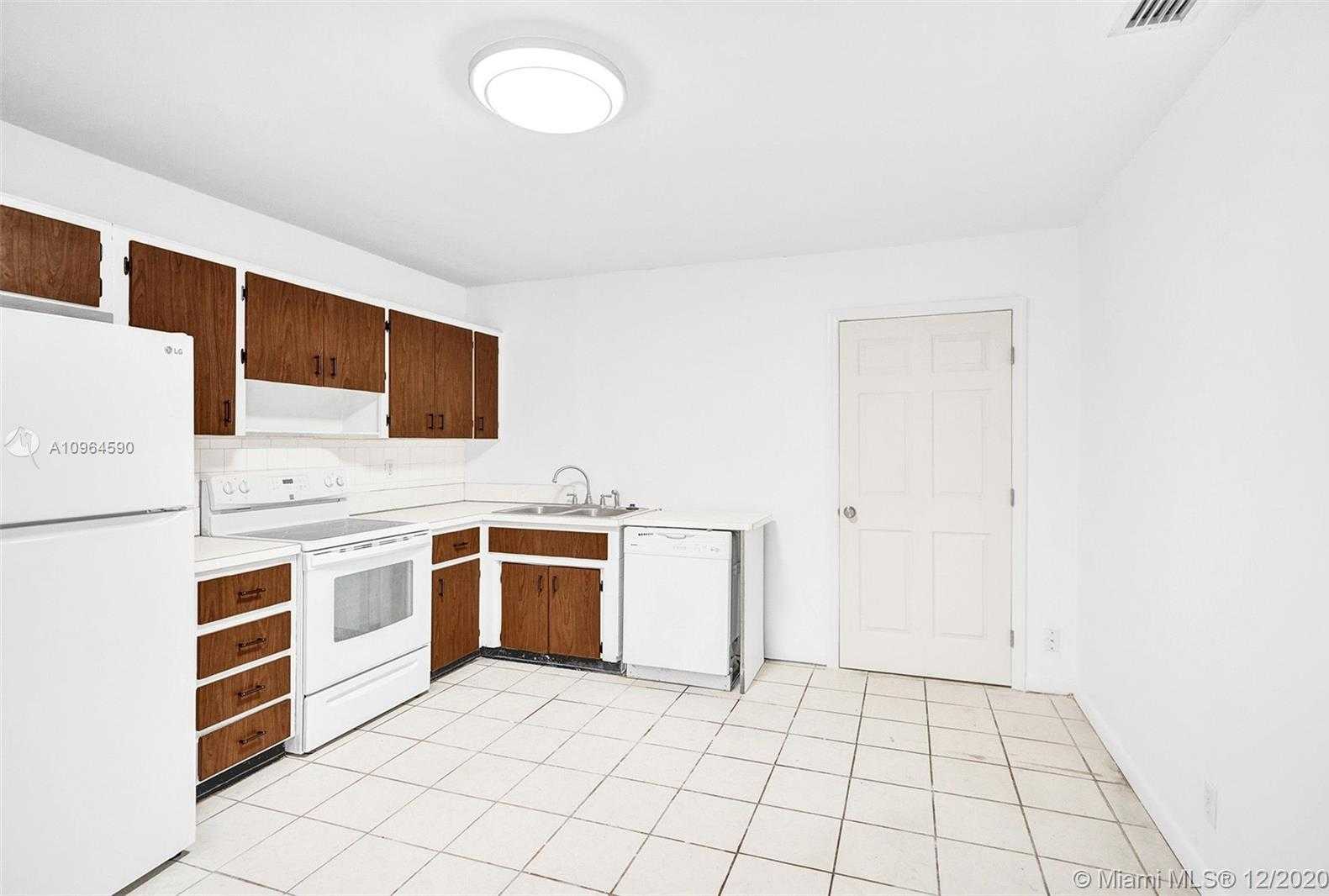 Small Image of 1902 NORTH WEST 45TH CT, Tamarac Number 22