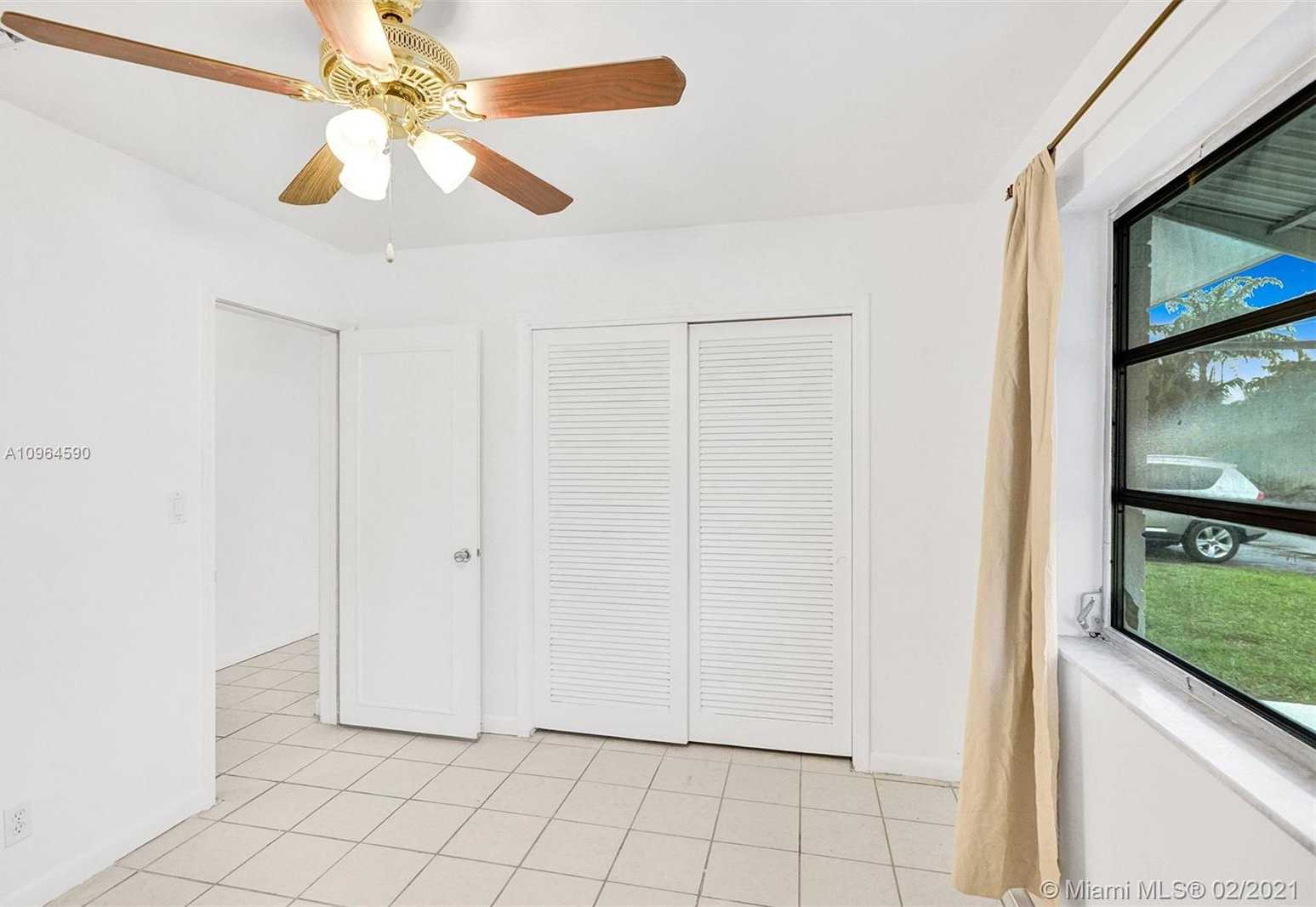 Small Image of 1902 NORTH WEST 45TH CT, Tamarac Number 8