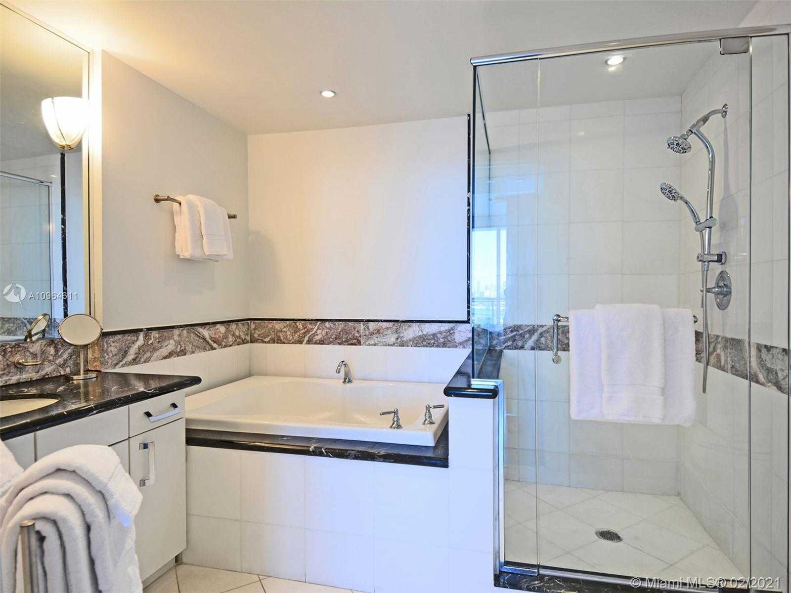 Small Image of 540 WEST AV #2114, Miami Beach Number 21