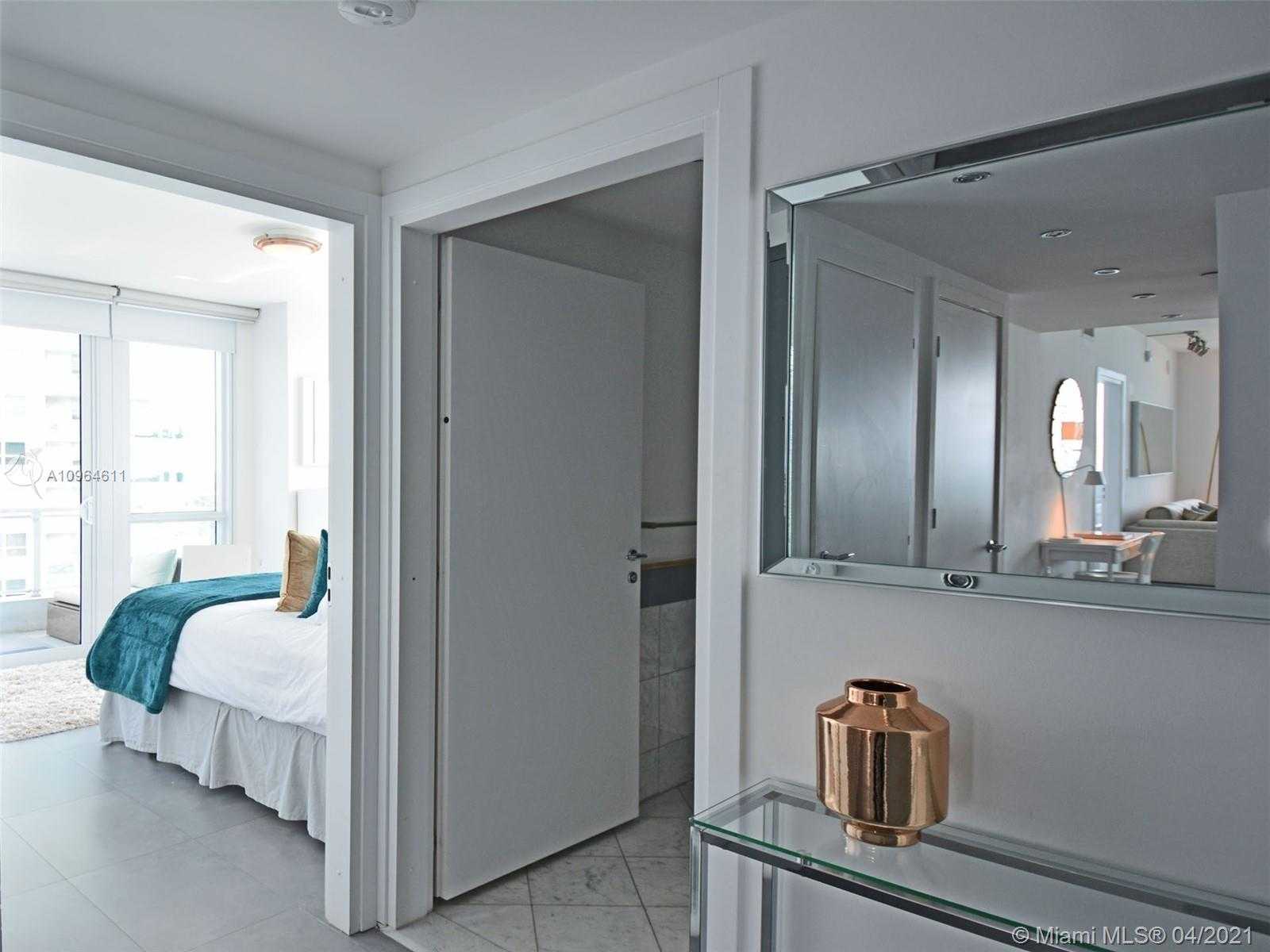 Small Image of 540 WEST AV #2114, Miami Beach Number 28