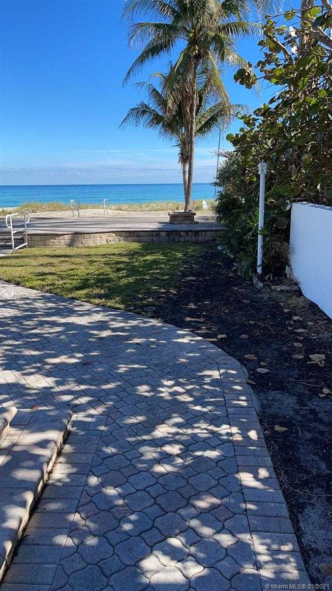 Small Image of 185 OCEAN BLVD, Golden Beach Number 11