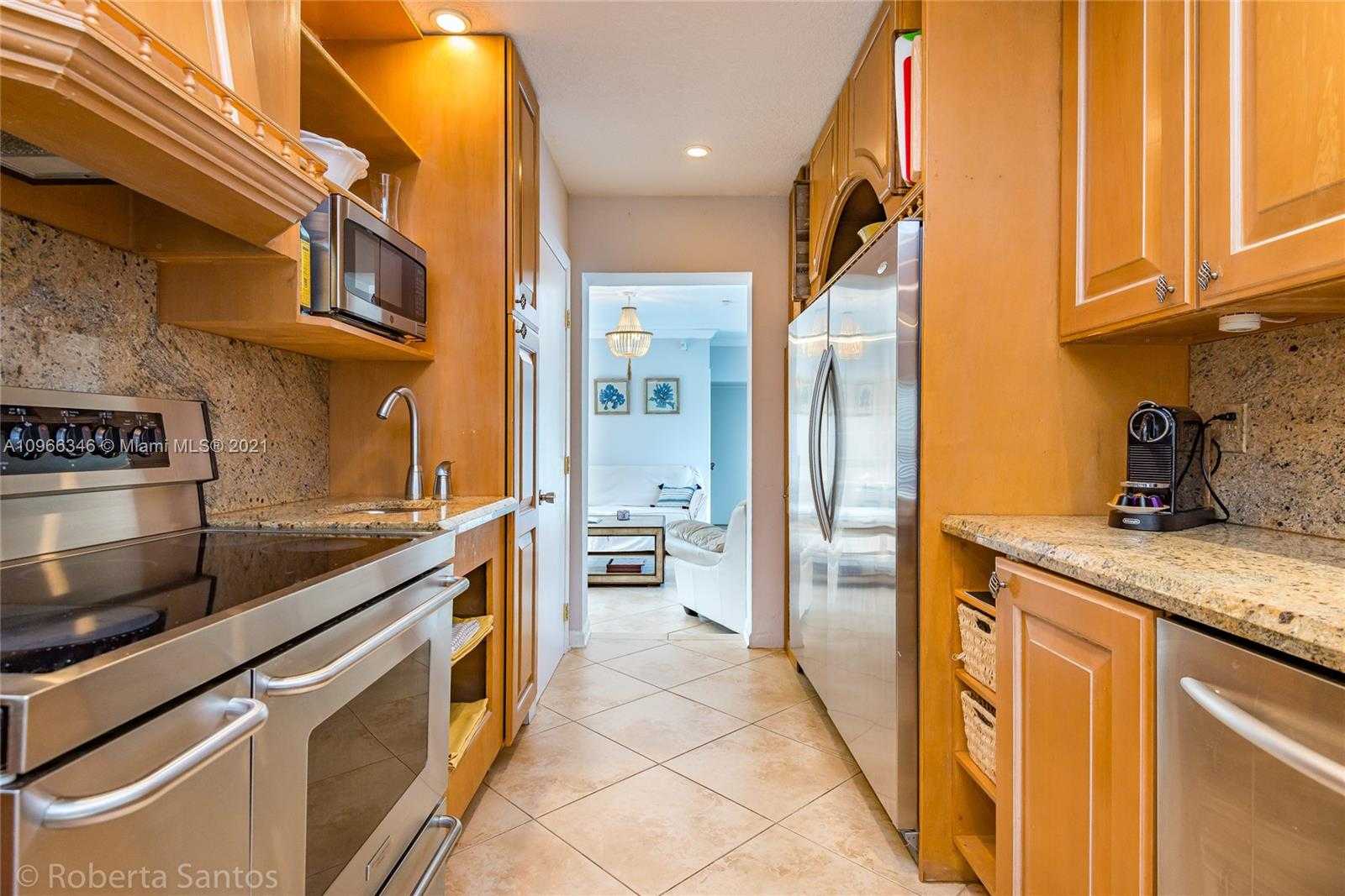 Small Image of 3320 NORTH EAST 18TH TER, Oakland Park Number 20