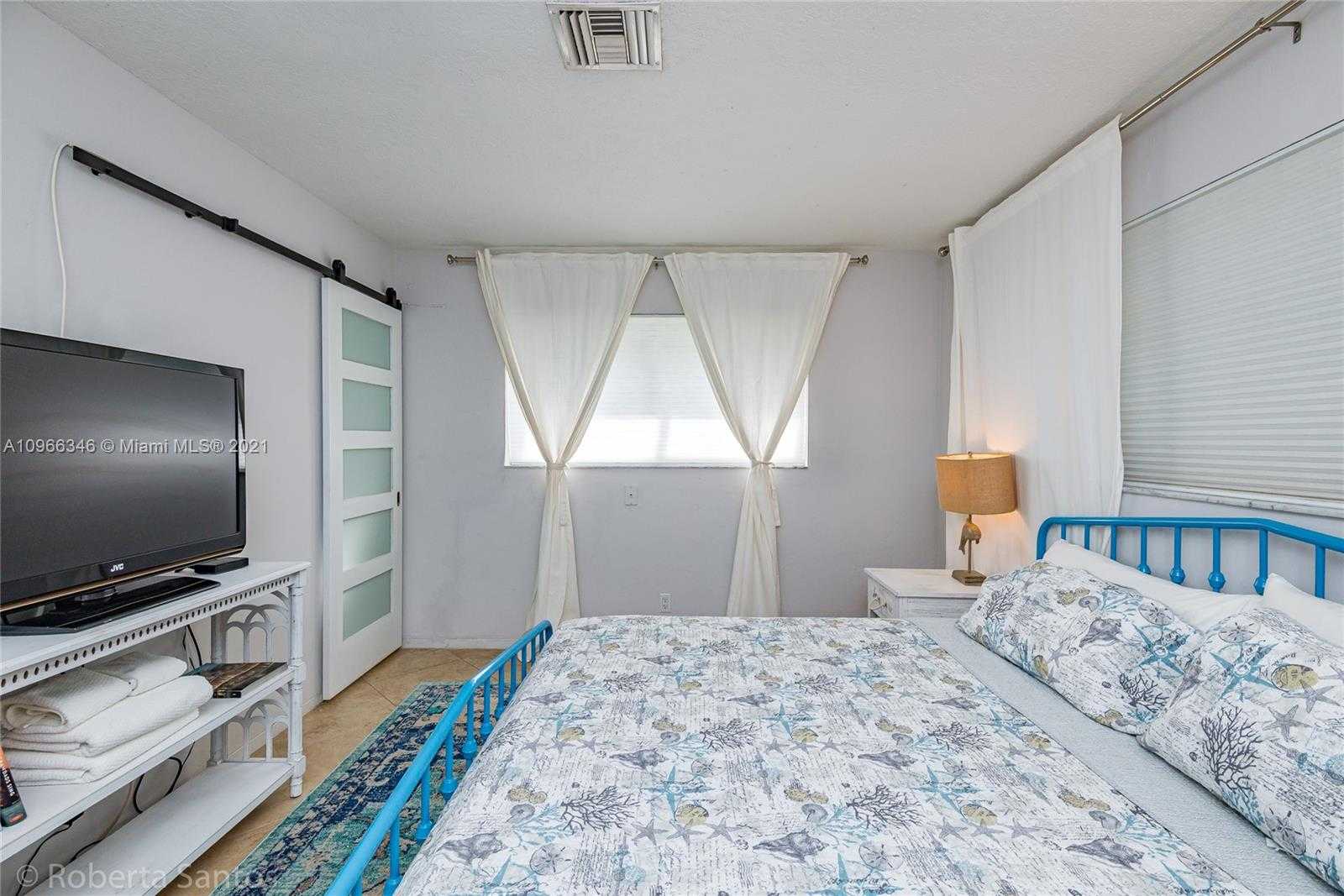 Small Image of 3320 NORTH EAST 18TH TER, Oakland Park Number 25