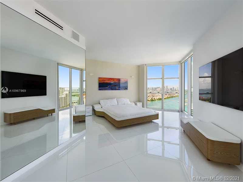 Small Image of 300 SOUTH POINTE DR #LPH2, Miami Beach Number 13