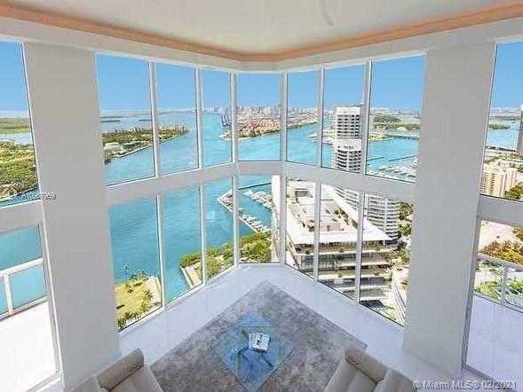 Small Image of 300 SOUTH POINTE DR #LPH2, Miami Beach Number 4