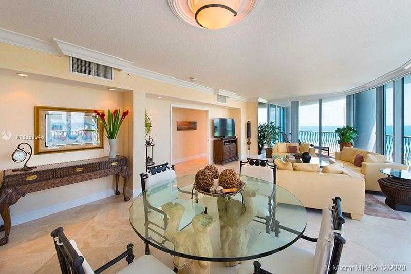 Small Image of 1500 OCEAN DR #702, Miami Beach Number 3