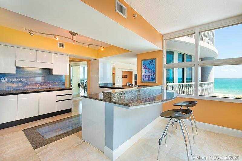 Small Image of 1500 OCEAN DR #702, Miami Beach Number 9