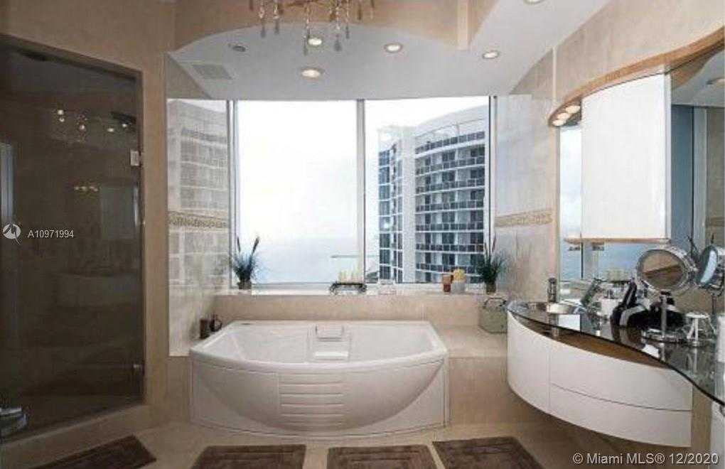 Small Image of 18101 COLLINS AVE #3901, Sunny Isles Beach Number 8