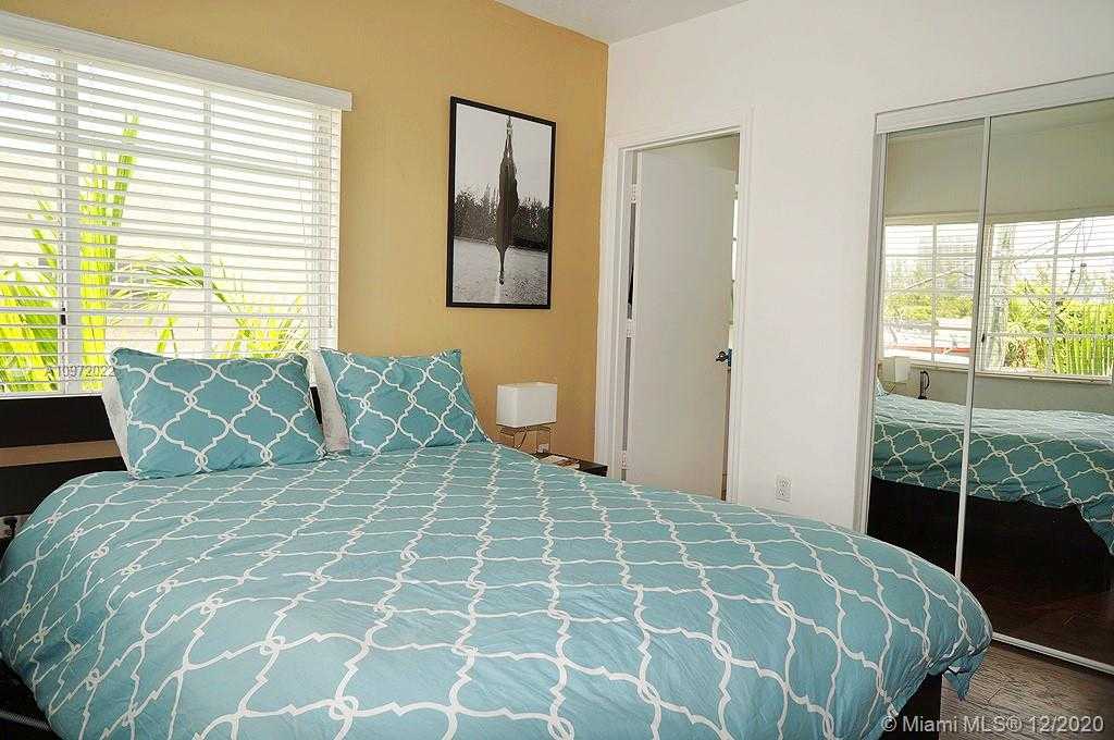 Small Image of 1300 PENNSYLVANIA AVE #305, Miami Beach Number 8