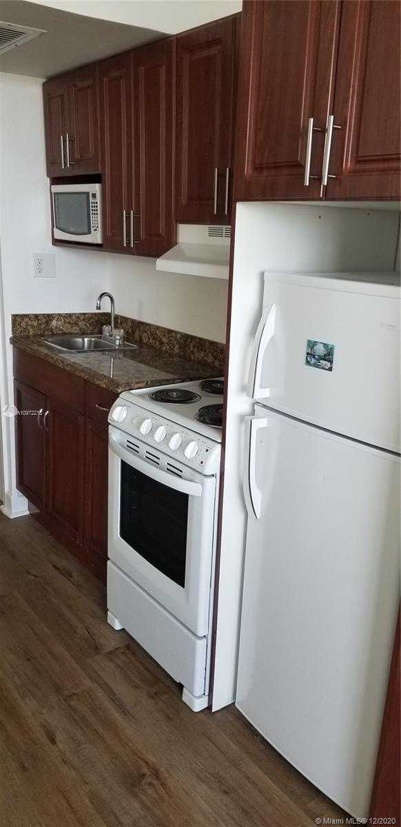 Small Image of 19201 COLLINS AVE #1043, Sunny Isles Beach Number 6