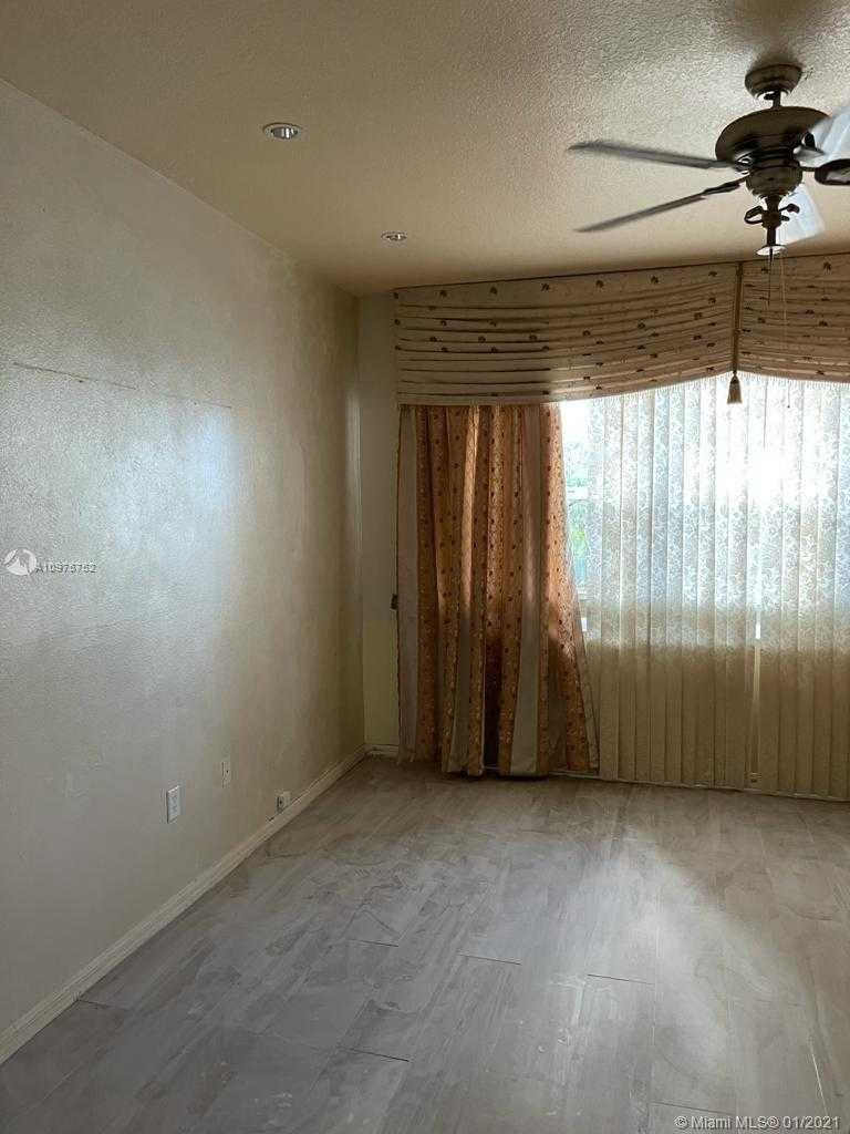 Small Image of 2714 SOUTH WEST 137TH TER #2714, Miramar Number 13