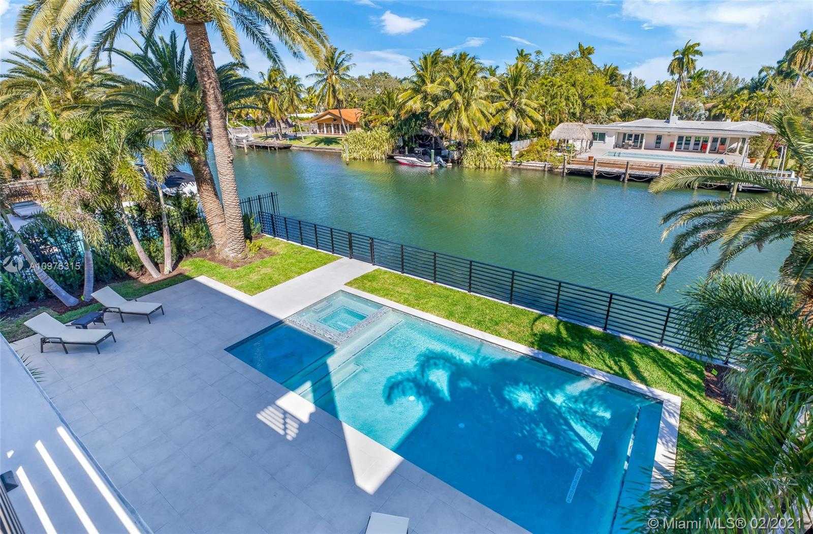 Small Image of 885 NORTH EAST 76TH ST, Miami Number 15