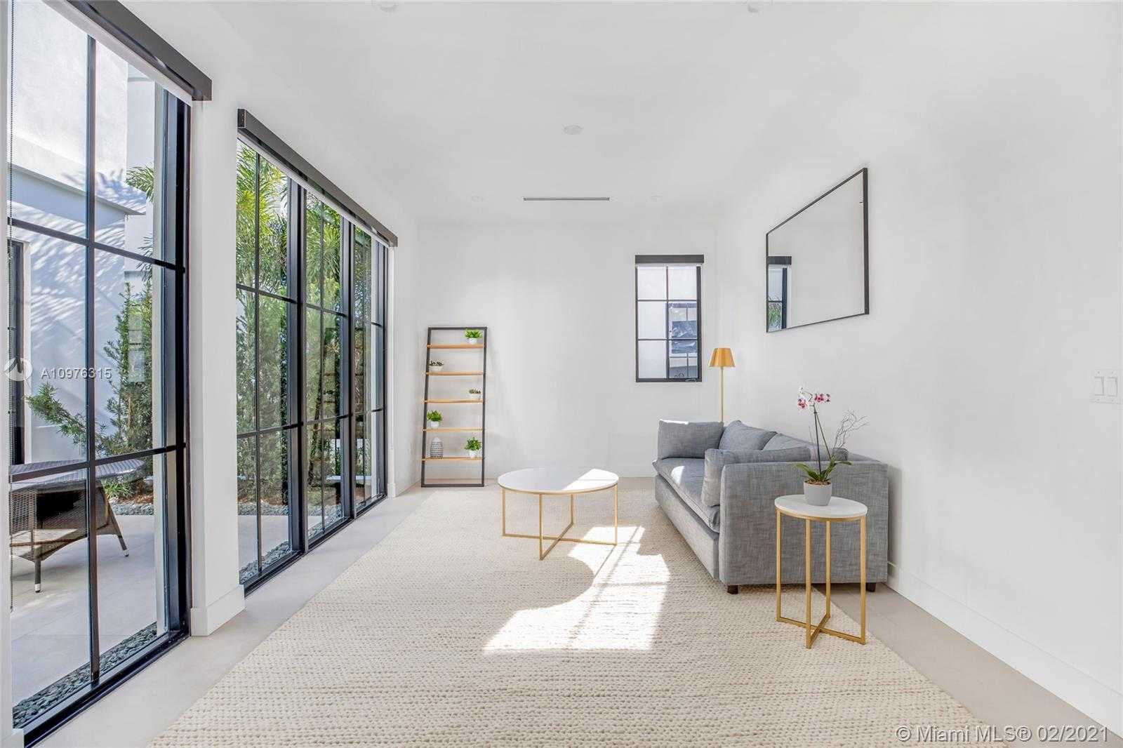 Small Image of 885 NORTH EAST 76TH ST, Miami Number 22