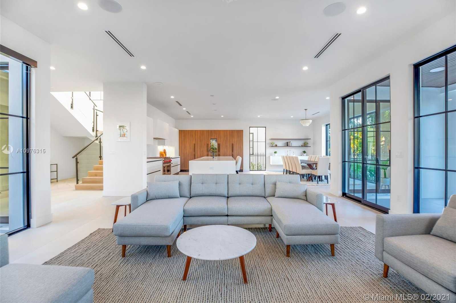 Small Image of 885 NORTH EAST 76TH ST, Miami Number 44