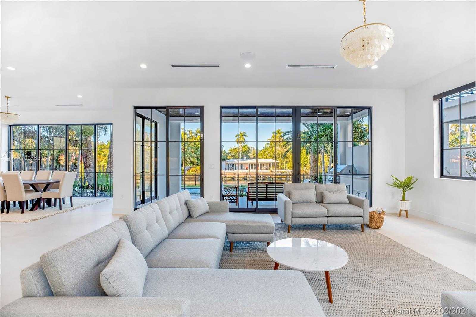 Small Image of 885 NORTH EAST 76TH ST, Miami Number 45
