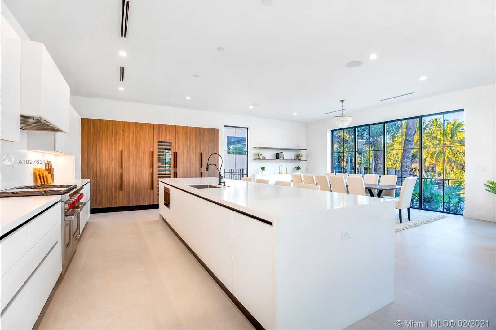 Small Image of 885 NORTH EAST 76TH ST, Miami Number 46