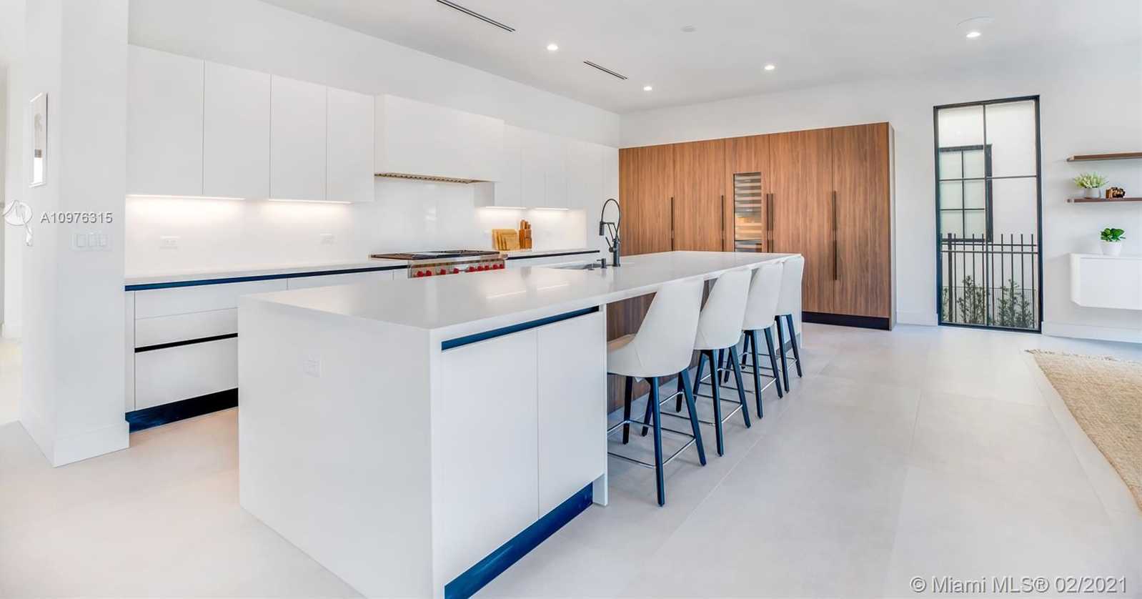 Small Image of 885 NORTH EAST 76TH ST, Miami Number 47
