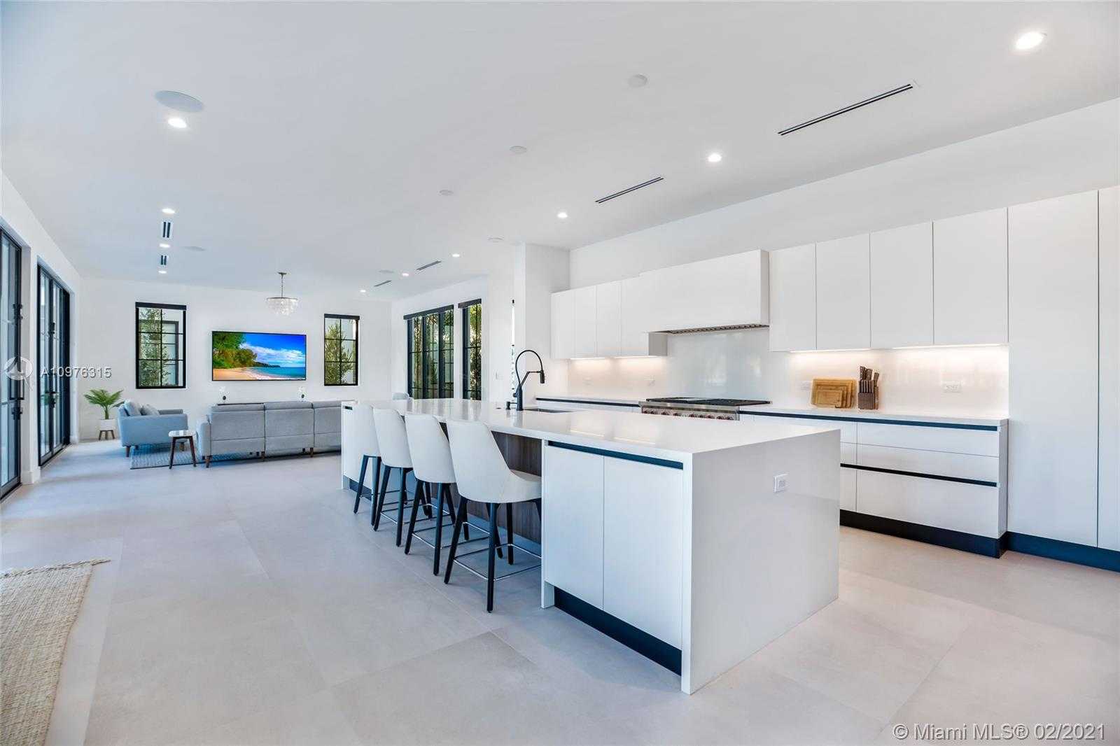 Small Image of 885 NORTH EAST 76TH ST, Miami Number 50
