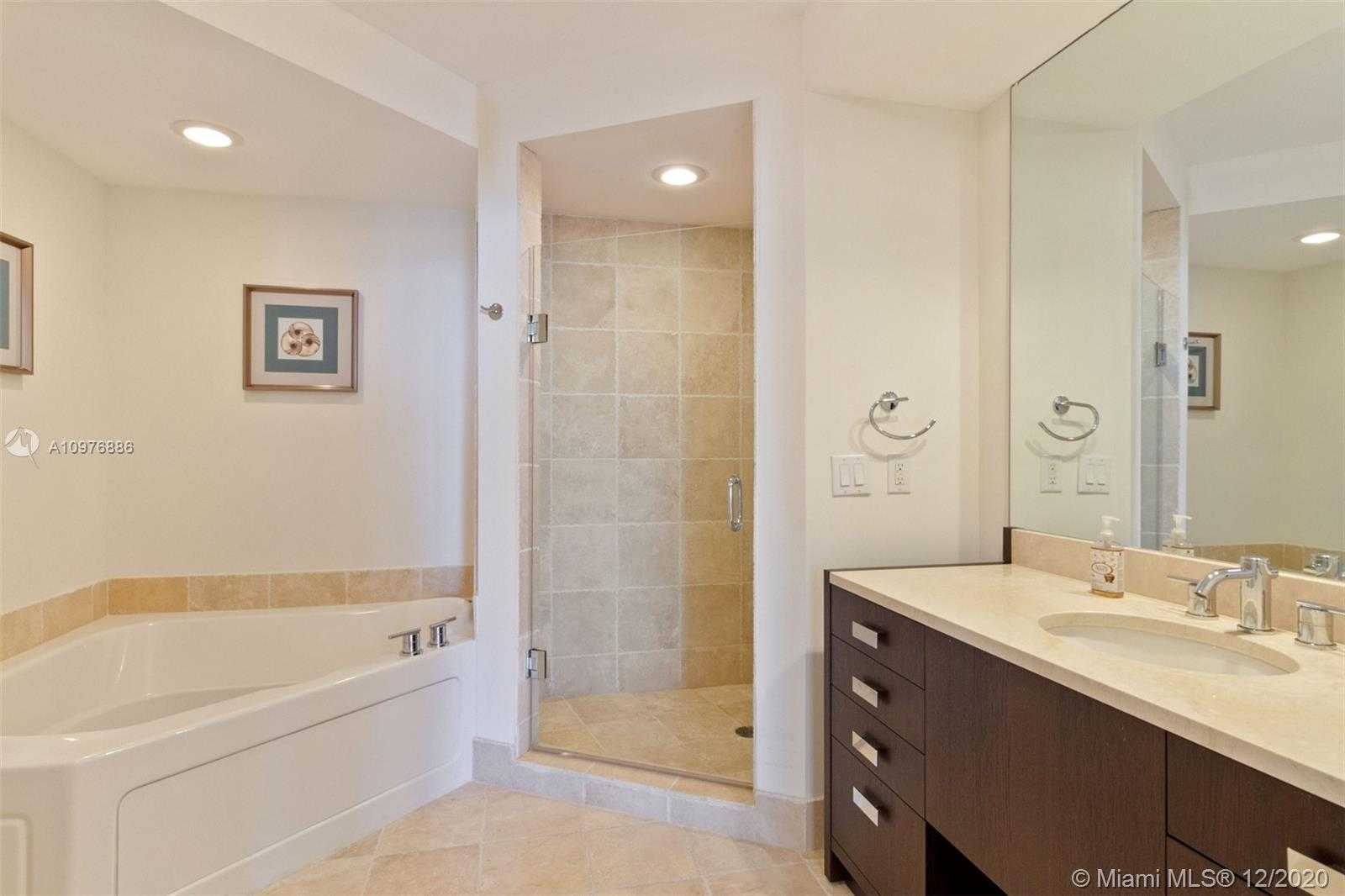 Small Image of Trump Royale, 18201 Collins Ave, Sunny Isles Beach, FL 33160, USA Number 11