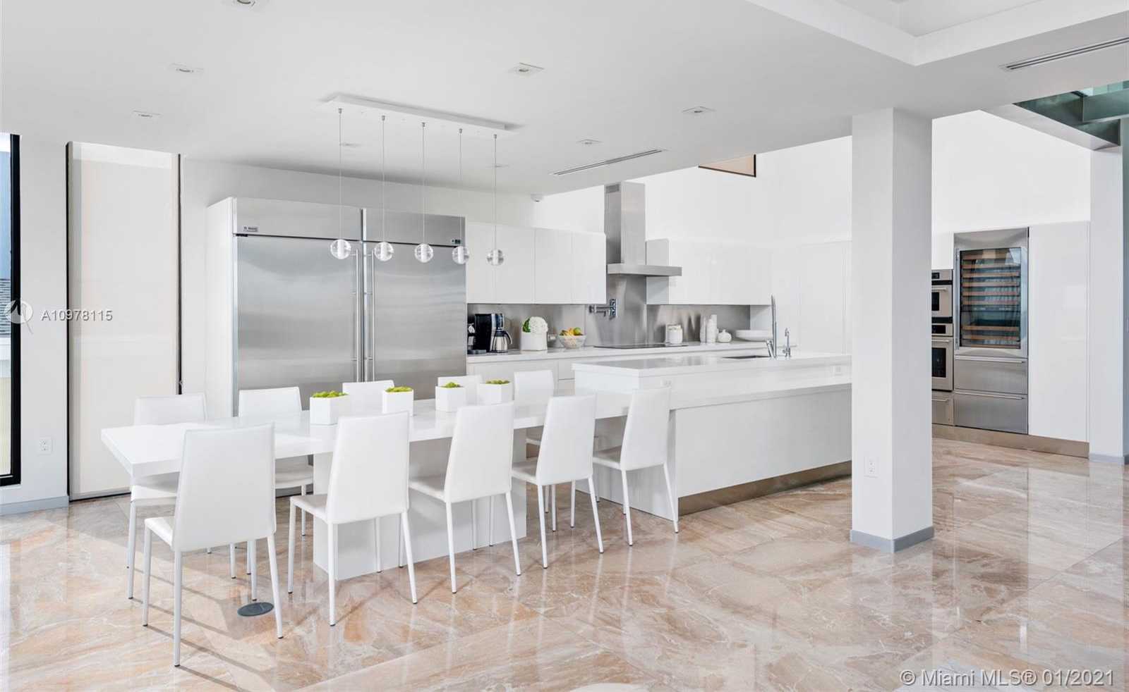 Small Image of 1580 SOUTH TREASURE DR, North Bay Village Number 14