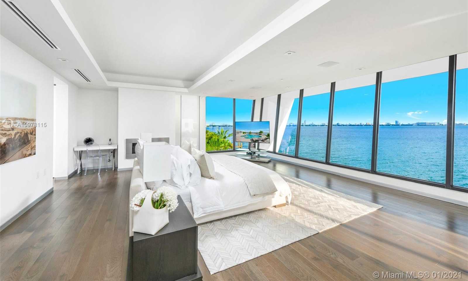 Small Image of 1580 SOUTH TREASURE DR, North Bay Village Number 15