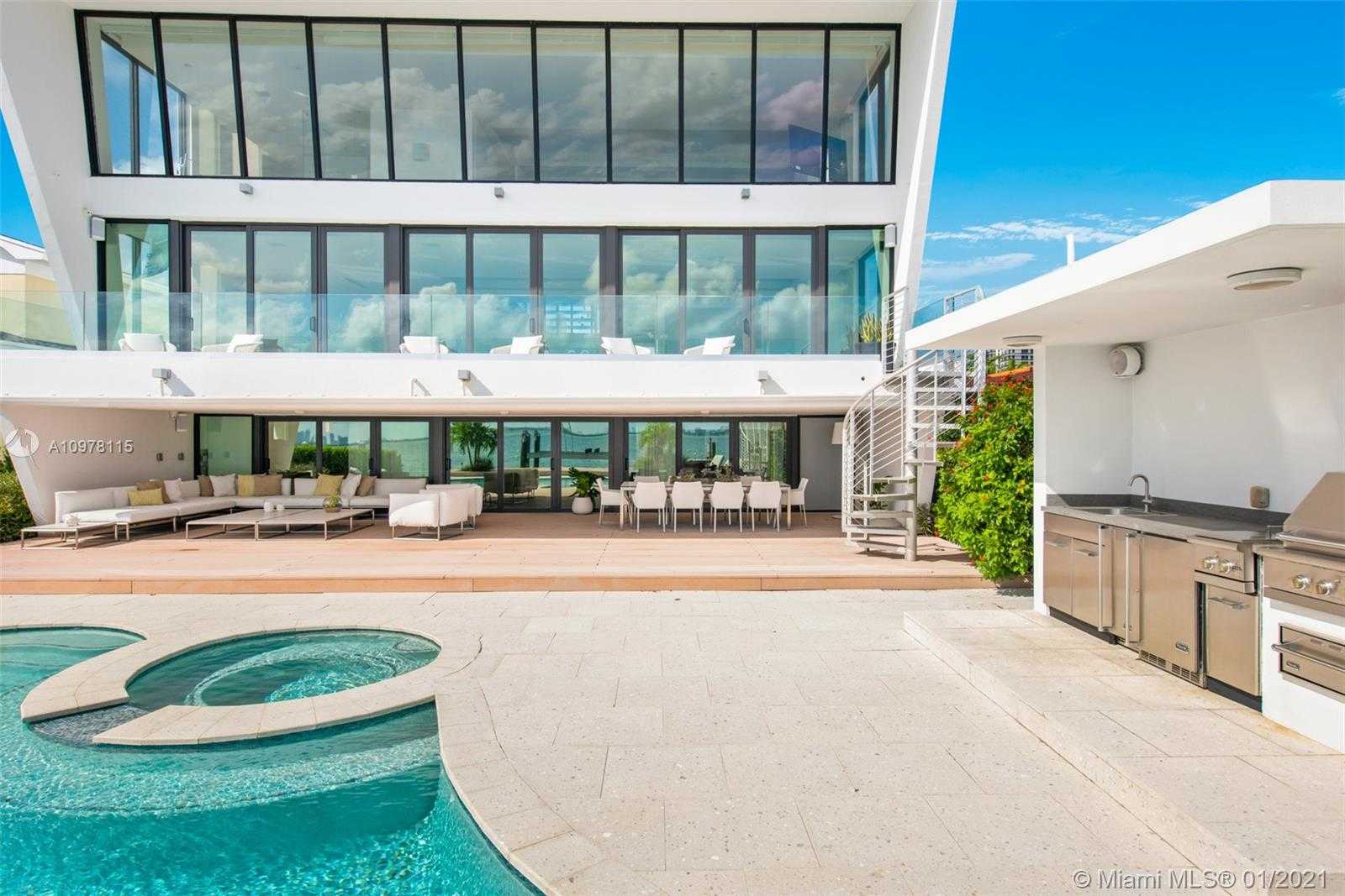 Small Image of 1580 SOUTH TREASURE DR, North Bay Village Number 5