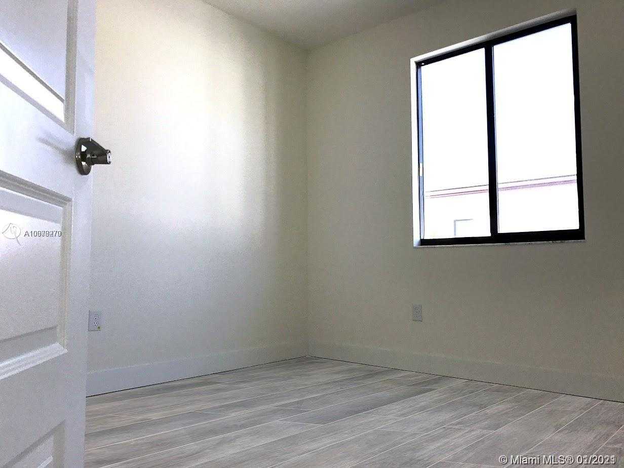 Small Image of 4976 NORTH WEST 83RD PATH, Doral Number 15