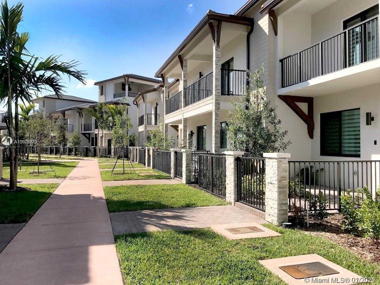Small Image of 4976 NORTH WEST 83RD PATH, Doral Number 2