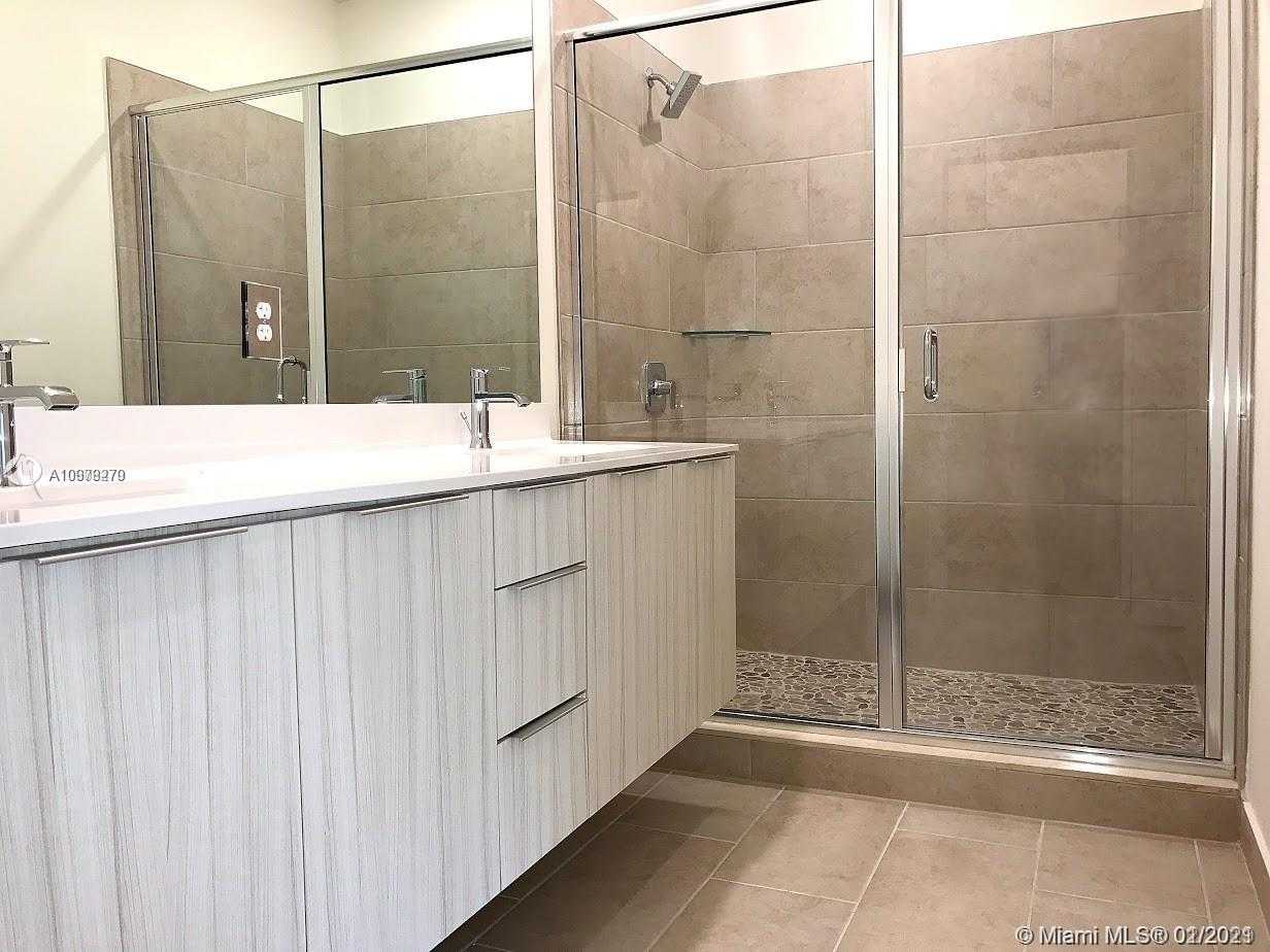 Small Image of 4976 NORTH WEST 83RD PATH, Doral Number 5