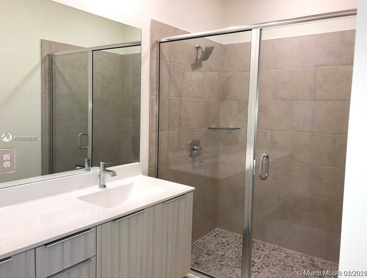 Small Image of 4976 NORTH WEST 83RD PATH, Doral Number 6