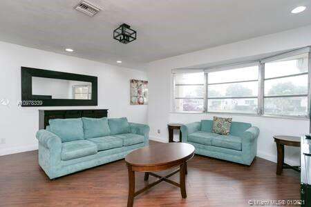 Small Image of 5511 GARFIELD ST, Hollywood Number 8