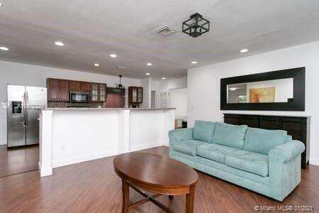 Small Image of 5511 GARFIELD ST, Hollywood Number 9
