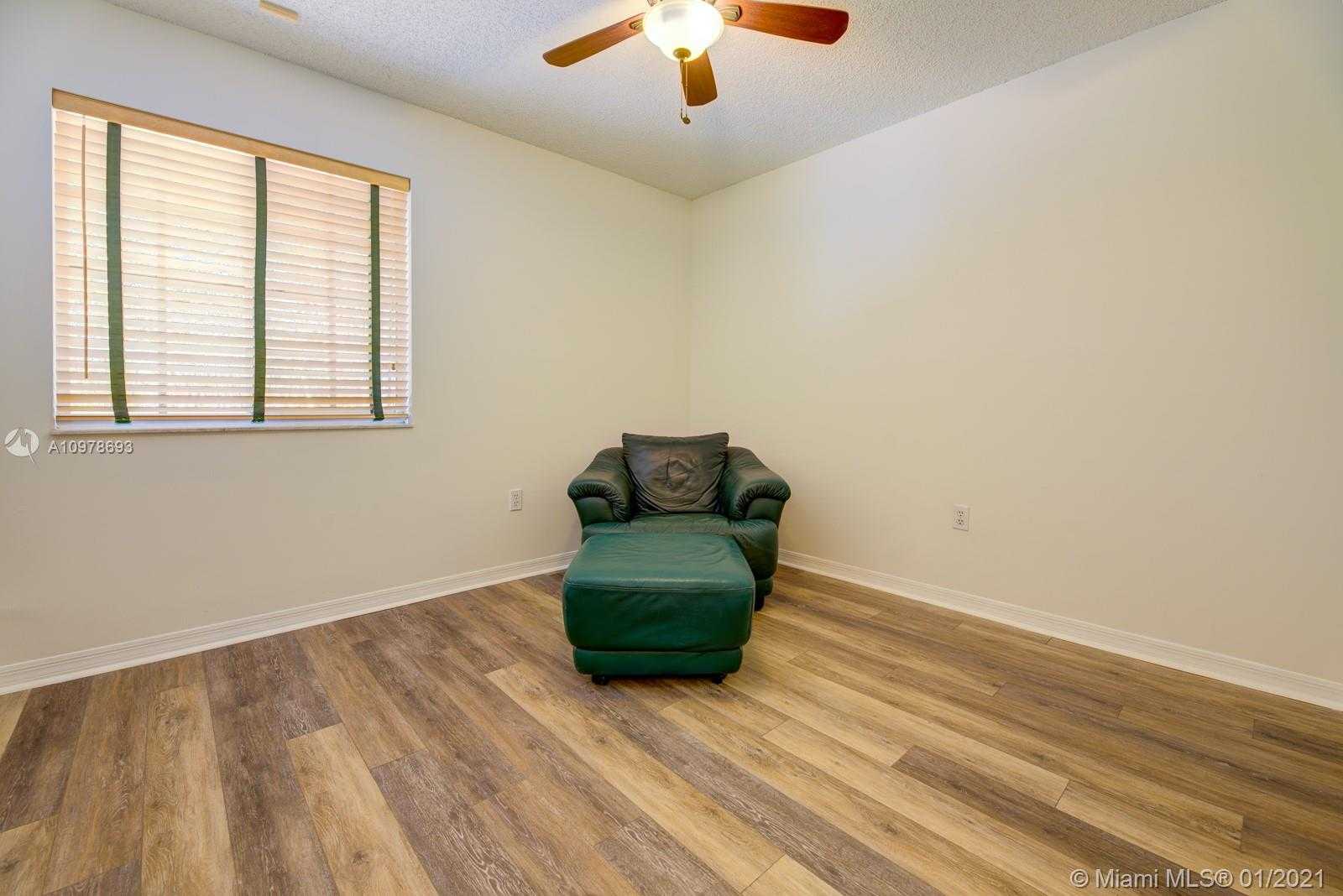 Small Image of 2965 NORTH WEST 99TH AVE, Doral Number 24