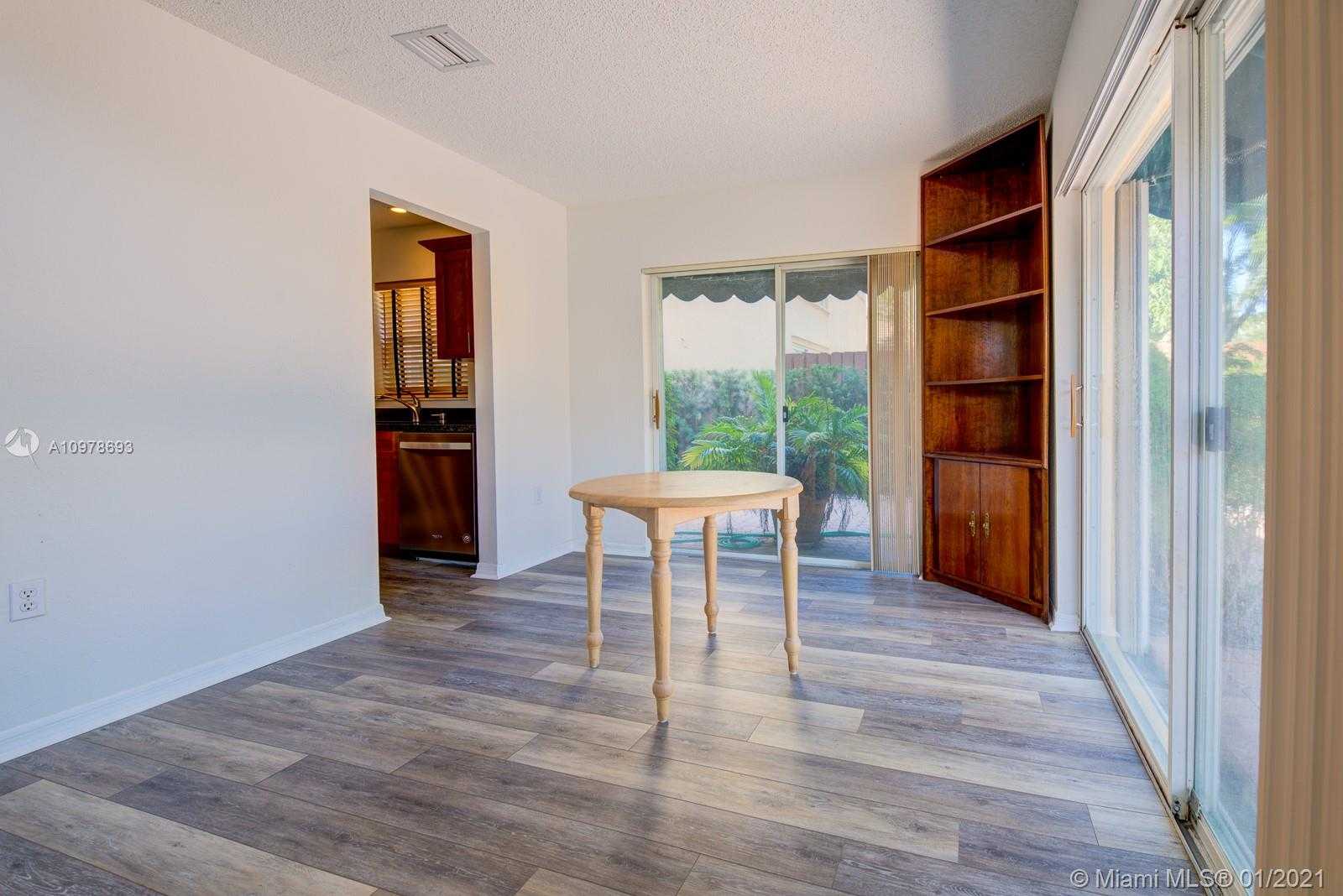 Small Image of 2965 NORTH WEST 99TH AVE, Doral Number 31