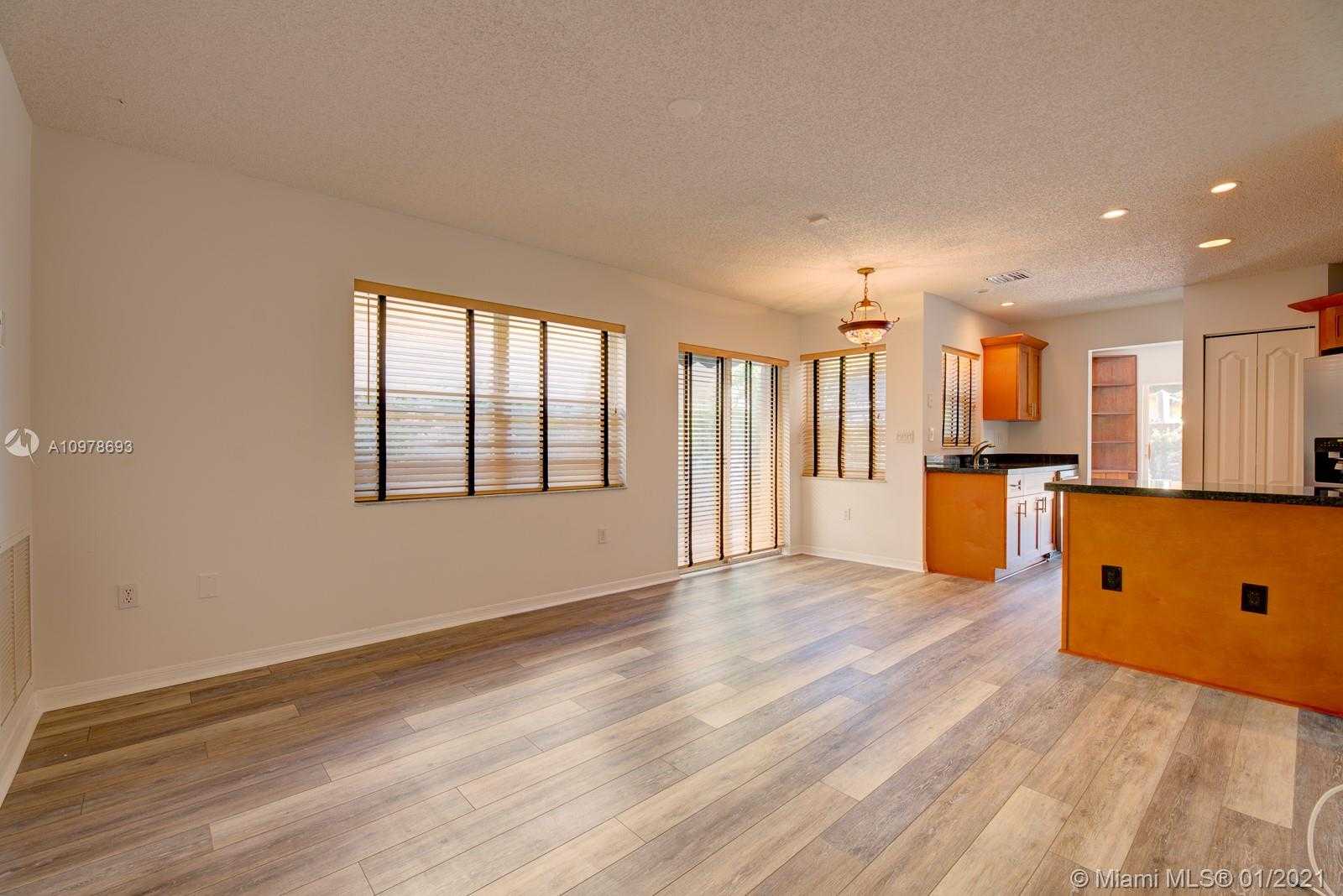 Small Image of 2965 NORTH WEST 99TH AVE, Doral Number 6