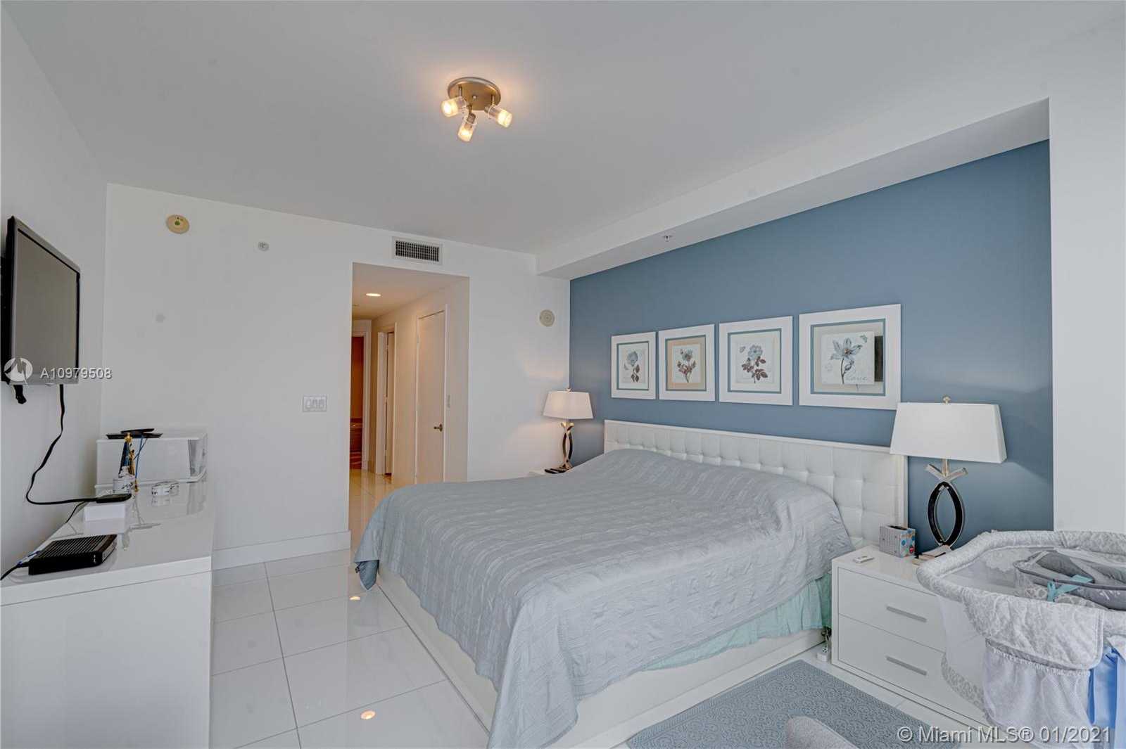 Small Image of 18201 COLLINS AVE #1104, Sunny Isles Beach Number 18