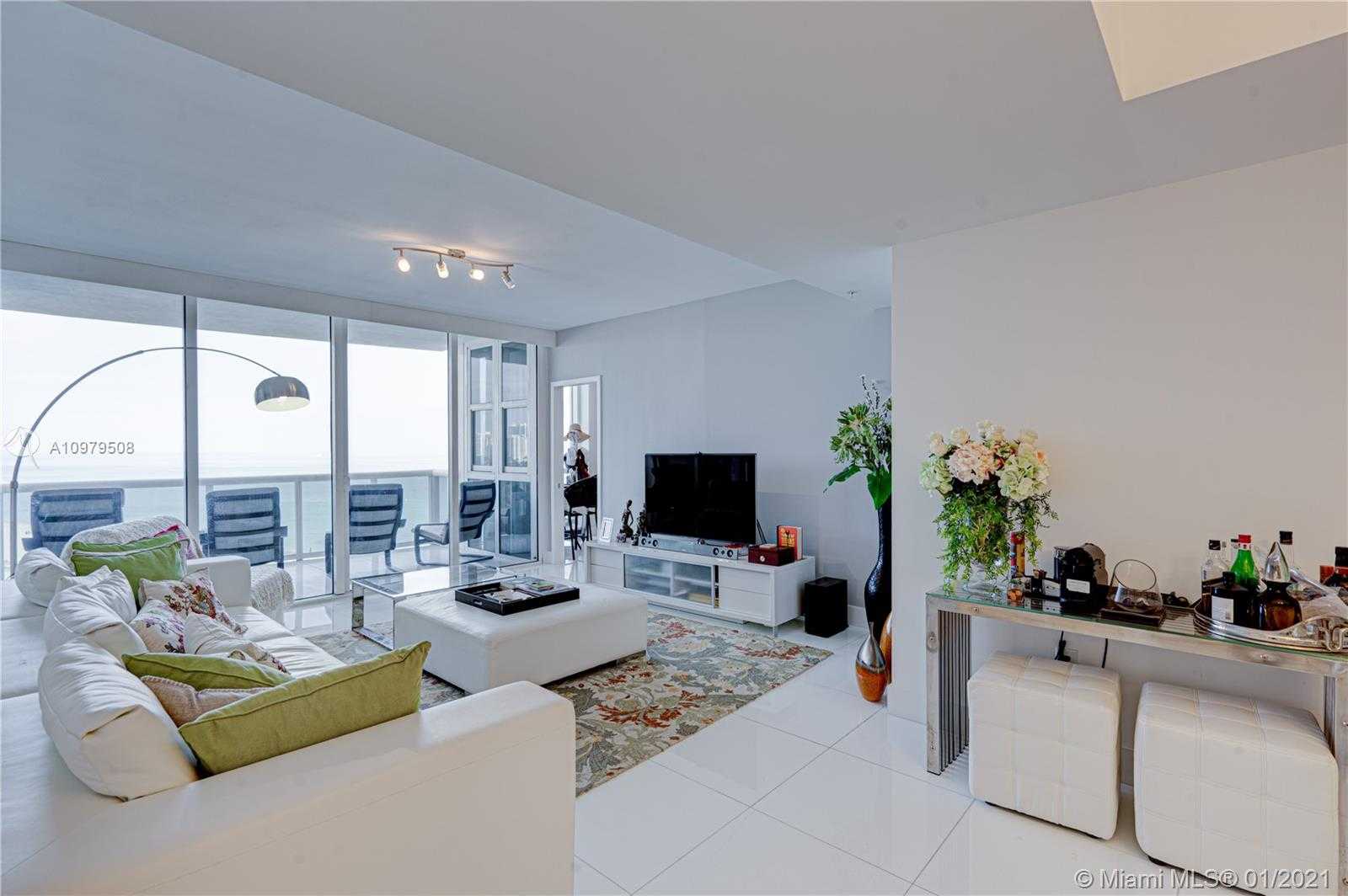 Small Image of 18201 COLLINS AVE #1104, Sunny Isles Beach Number 29