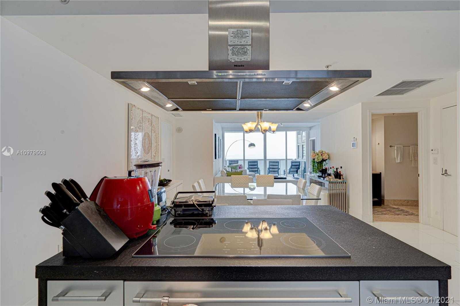 Small Image of 18201 COLLINS AVE #1104, Sunny Isles Beach Number 37