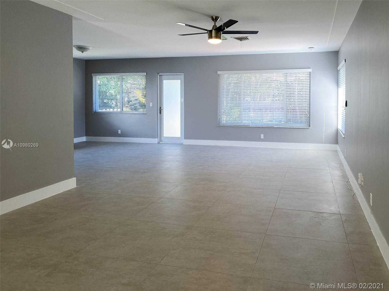 Small Image of 9141 GARLAND AVE #9141, Surfside Number 17