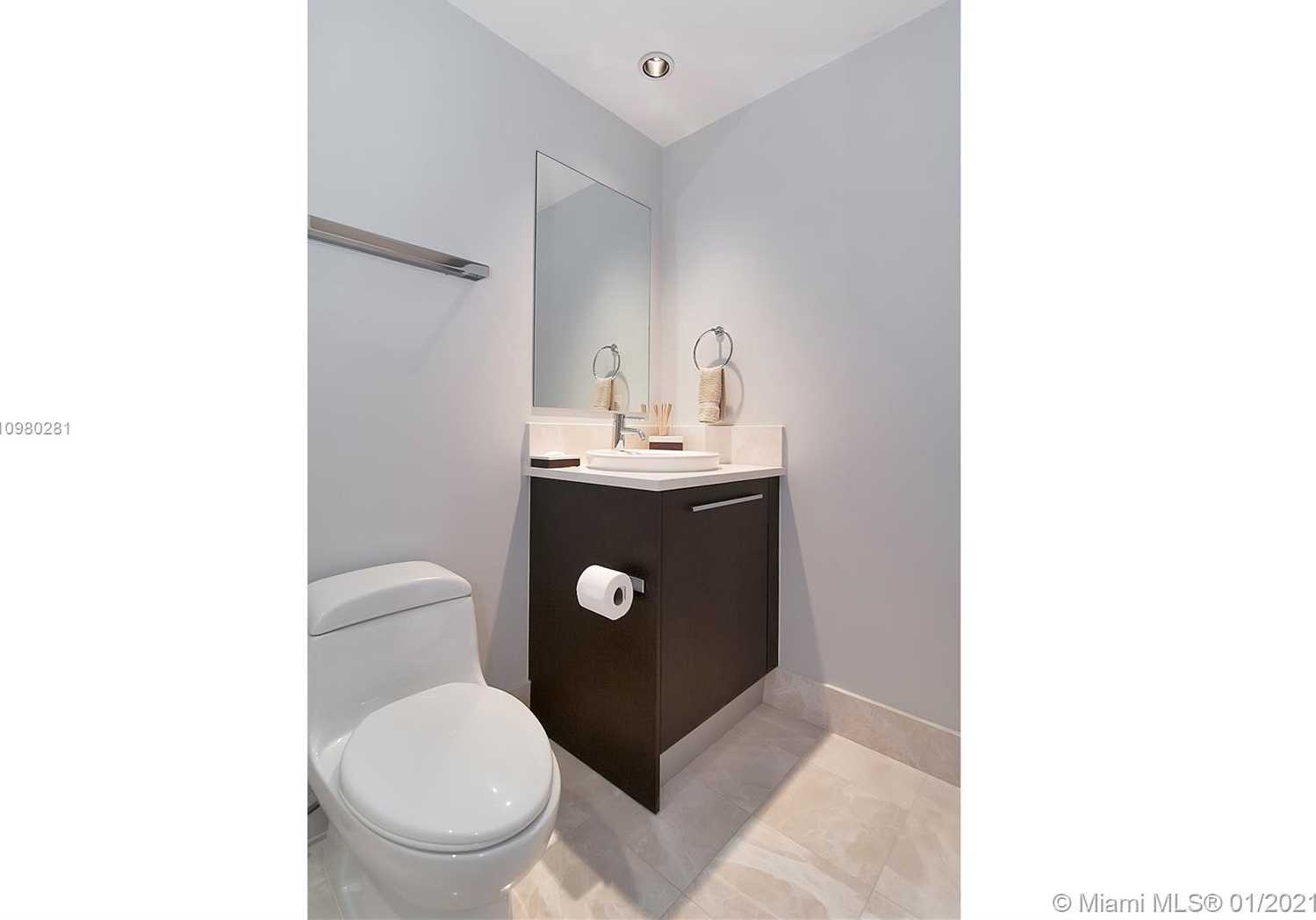 Small Image of 17121 COLLINS AVE #1707, Sunny Isles Beach Number 33