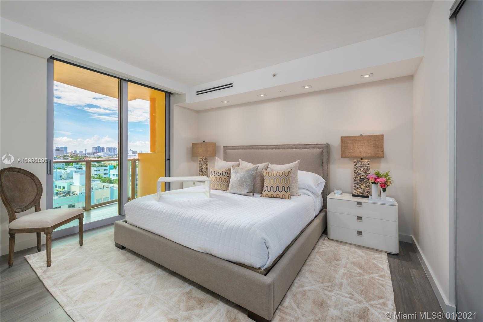 Small Image of 1455 OCEAN DR #1006, Miami Beach Number 10