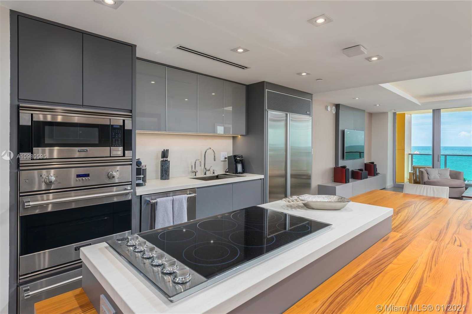 Small Image of 1455 OCEAN DR #1006, Miami Beach Number 4