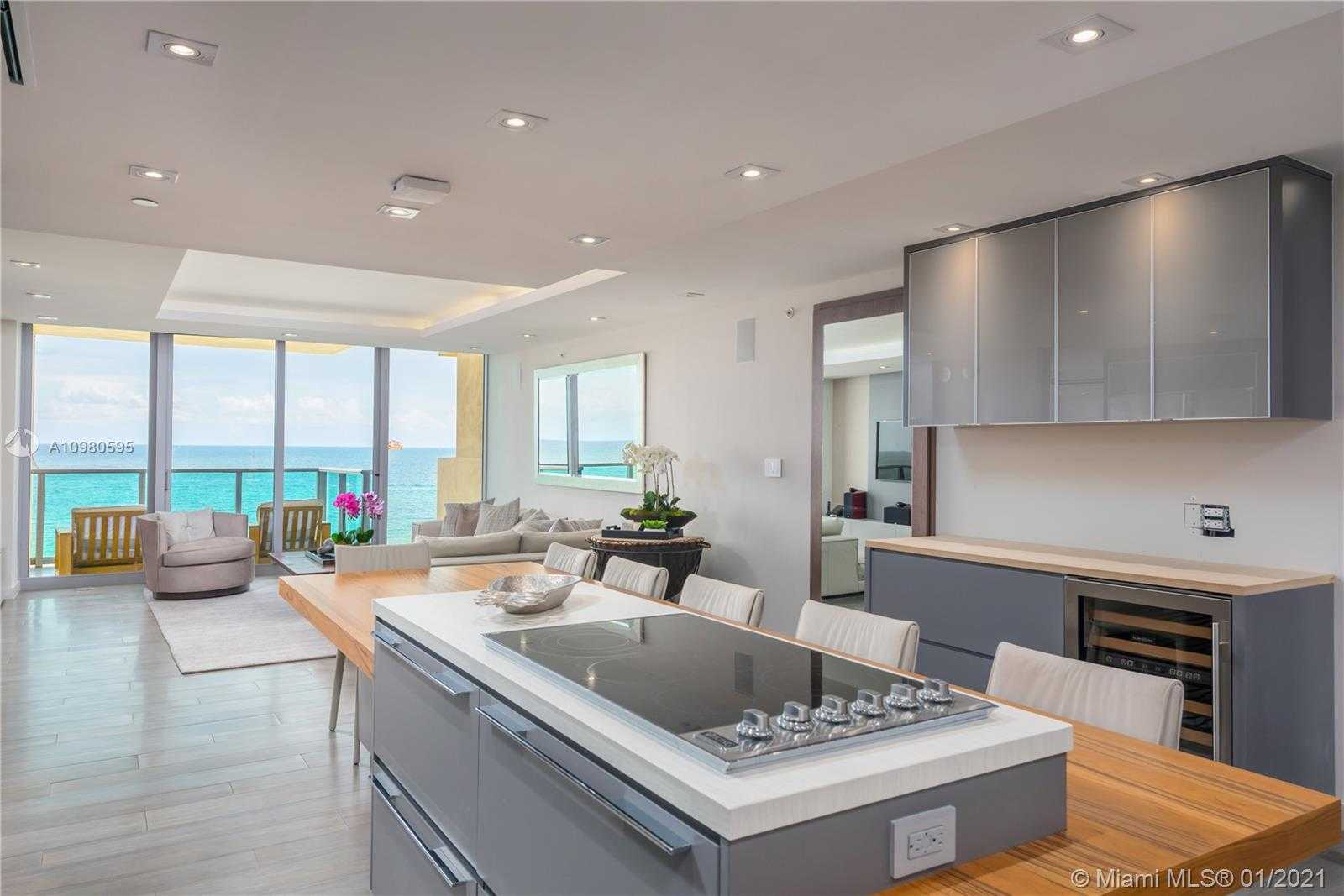 Small Image of 1455 OCEAN DR #1006, Miami Beach Number 5