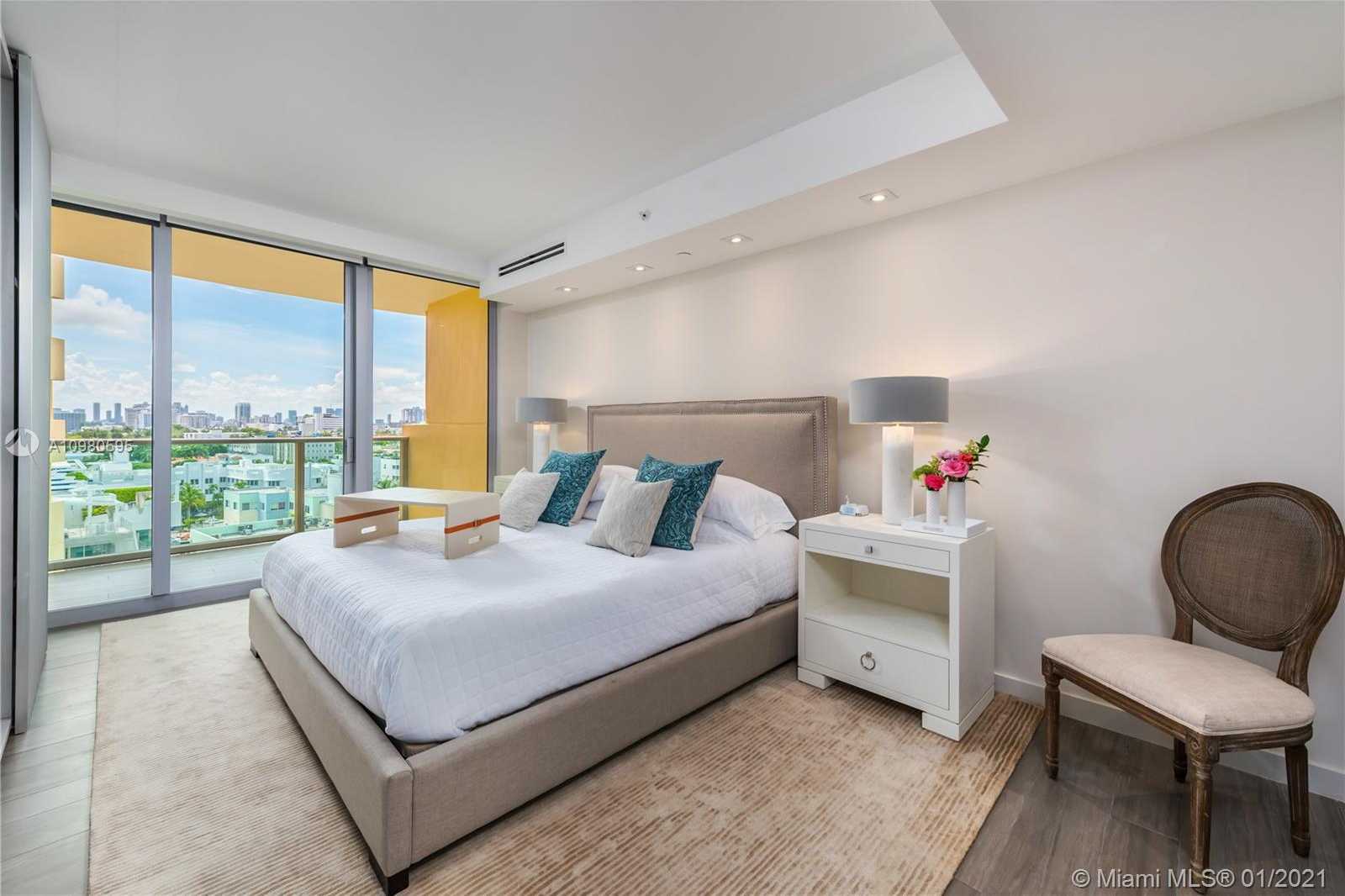 Small Image of 1455 OCEAN DR #1006, Miami Beach Number 9