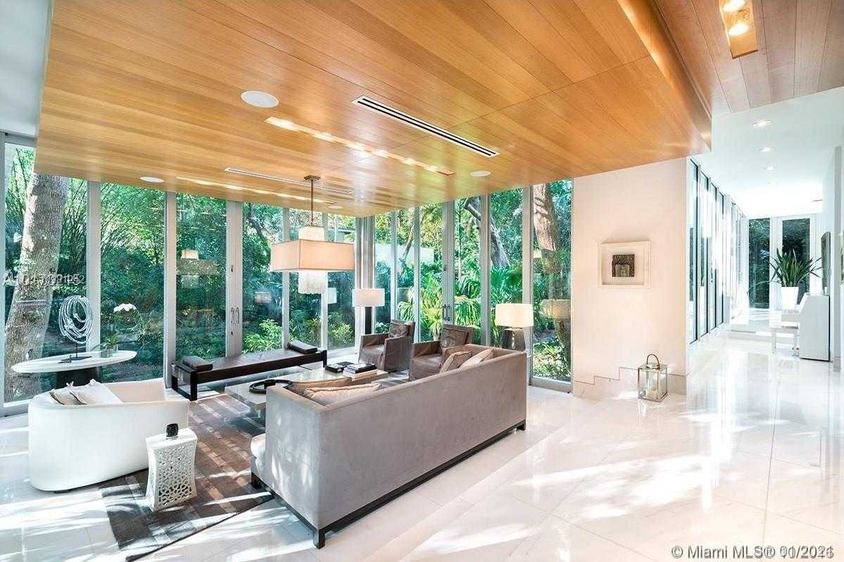 Small Image of 3503 BANYAN CIR, Coconut Grove Number 9